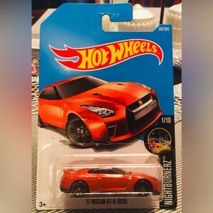 Hot Wheels Nightburnerz ‘17 Nissan GT-R (R35)